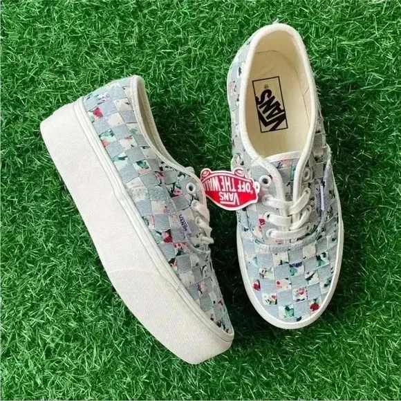 Vans Authentic Stacked Woven Floral
