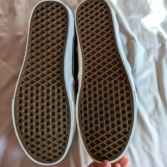 Vans Men's Atwood Leather Skate Shoe – Black/Marshmallow – Size 10 (Brand New)