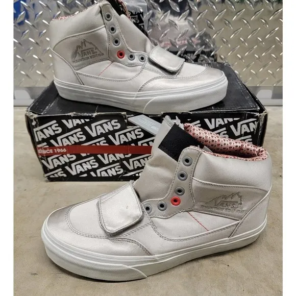 Vans Mountain Edition‎ High Satin Pack Shoes Size 7.5 Neutral Grey/Poppy Red