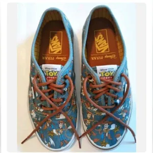 Van's Size 8.5 Shoes Women's X Disney Toy Story Authentic Sheriff Woody …