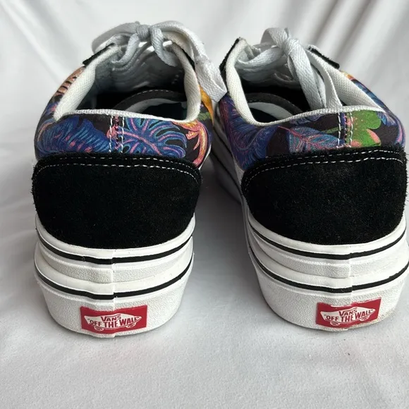 VAN'S SUPER COMFYCUSH OLD SKOOL, Limited Edition Men's Size 7, Women's Size 8.5