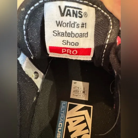 Vans TNT Advanced Prototype Black Magenta White 8 men’s/10 women’s NWOT