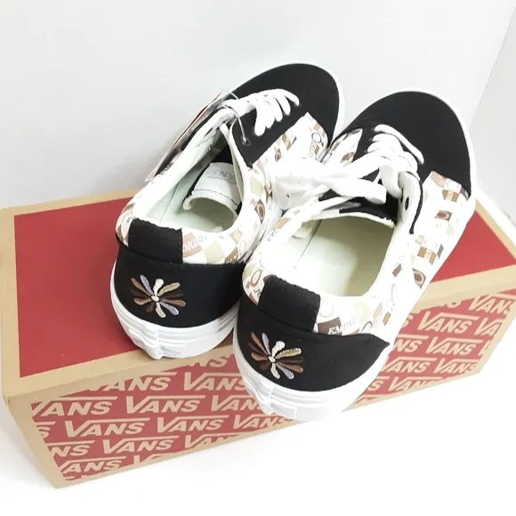 Vans  Ward Kids' Shoes by Vans  SIZE 6 NWB