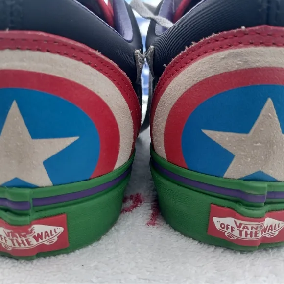 Vans X Marvel Avengers Old Skool Mens 10.5 Womens 12 Shoes Capt America Sneakers