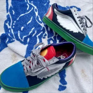 Vans X Marvel Avengers Old Skool Mens 10.5 Womens 12 Shoes Capt America Sneakers