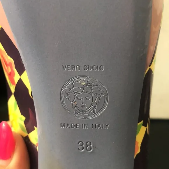 Versace Shoes, GUC