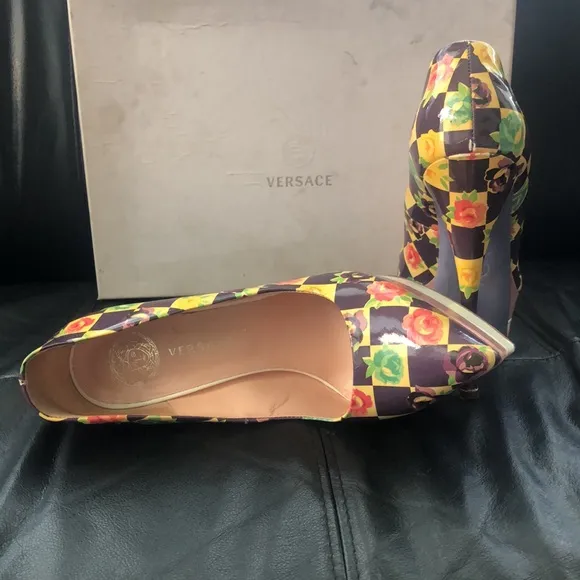Versace Shoes, GUC