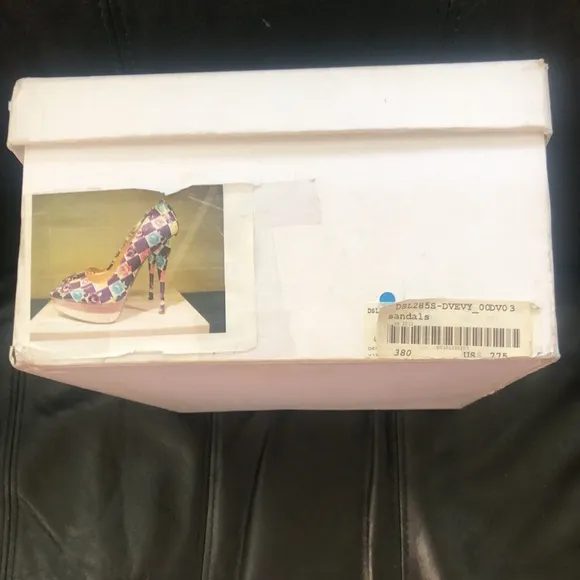 Versace Shoes, GUC