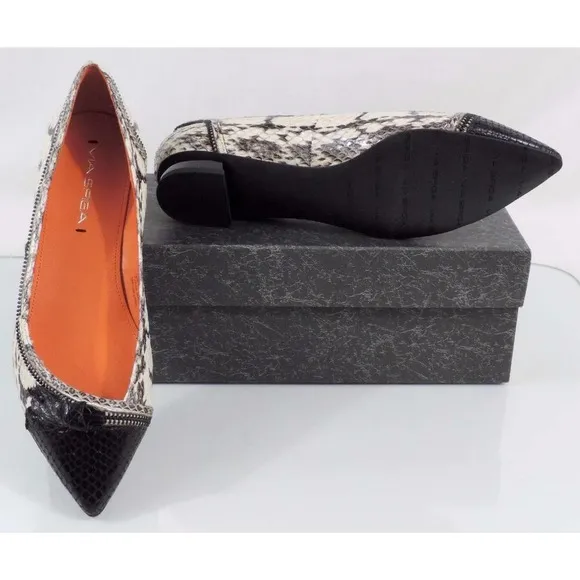 Via Spiga Dottie Pointed Toe Flat Shoes Leather Light Cream / Black Size 7.5