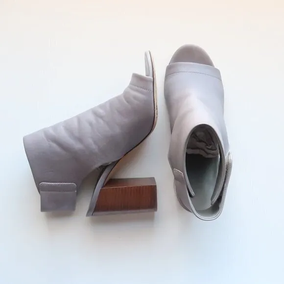 Vince Grey Leather Peep-Toe Stacked Block Heel Bootie Shoes Size 6