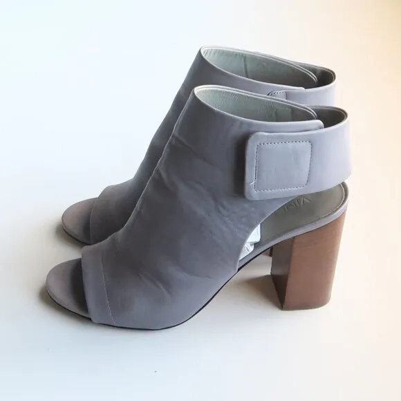Vince Grey Leather Peep-Toe Stacked Block Heel Bootie Shoes Size 6