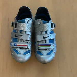 Vintage Nike Women’s Lance Armstrong Ltd Edition Road Cycling Shoes