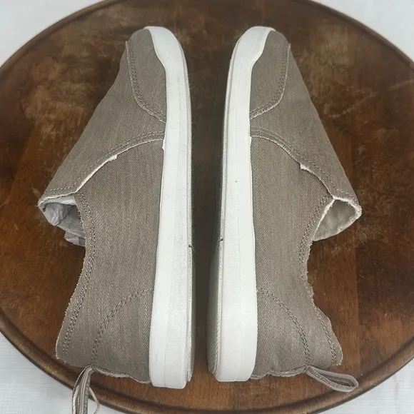 Vionic Beach Shoes Wm 7 Wide Malibu Beige Denim Tan Neutral Slip On Sneakers