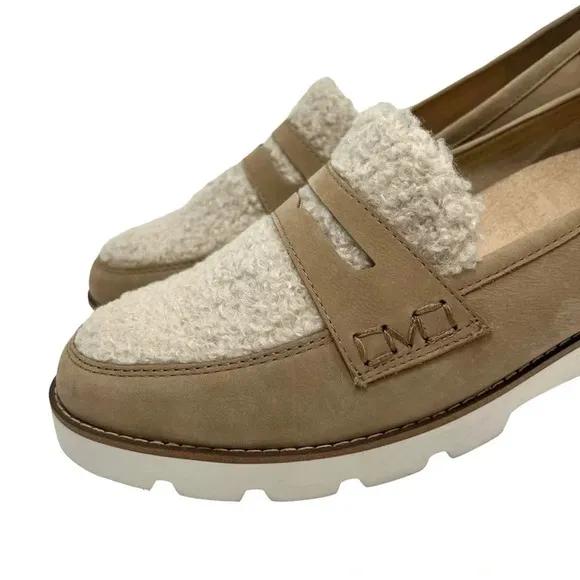 Vionic Cheryl Tan Sherpa Suede Nubbuck Loafer shoe Neutral Beige Tan Size 10 NEW