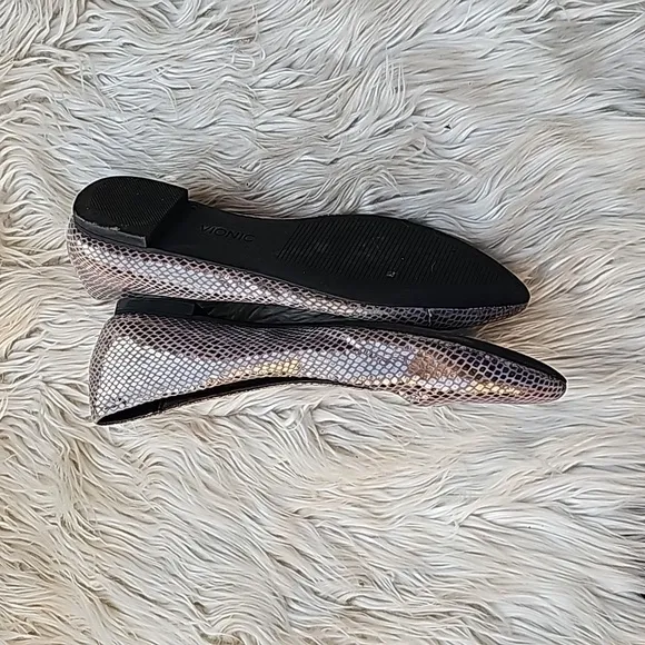 Vionic Womens Gem Caballo Gunmetal Snake Ballet Flats Size 8