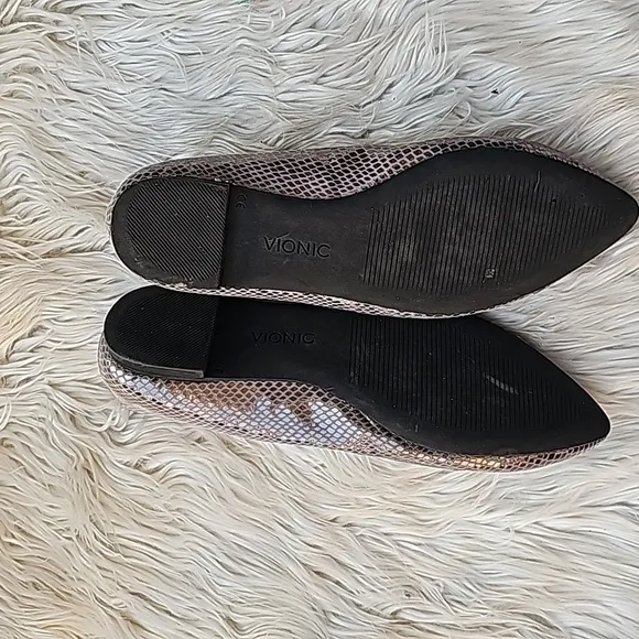 Vionic Womens Gem Caballo Gunmetal Snake Ballet Flats Size 8