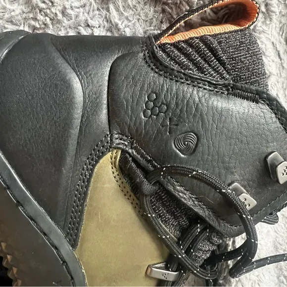 Vivobarefoot Mens JJF Tracker Decon FG2