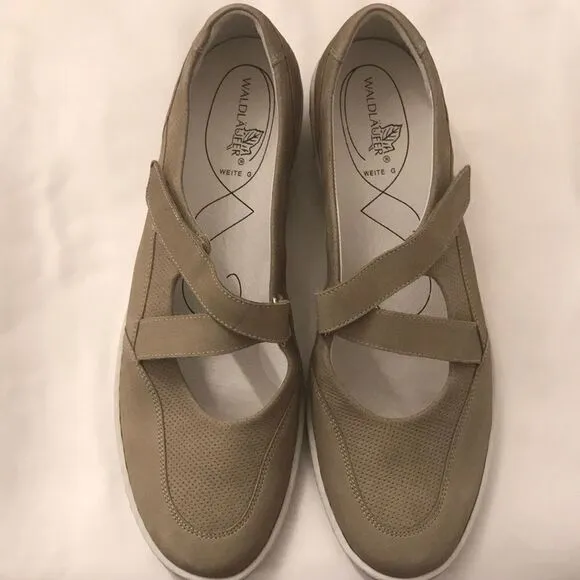 WALDLAUFER TAN NUBUCK STYLE IS GIULIA.  NEW