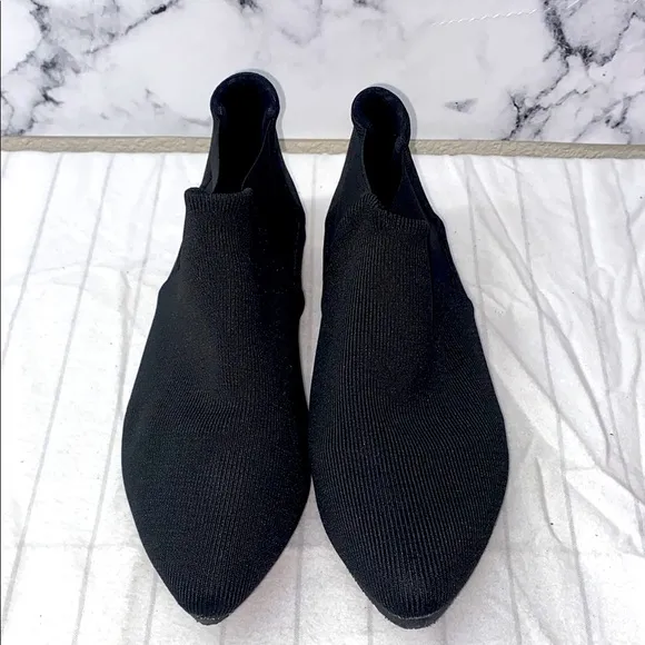 WAPS Natural Black Women's Knit Ankle booties,lightweight Stretchy Shoes, Size 9