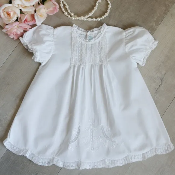 White Dress Heirloom Feltman Brothers Baby Special Occasion Like New!!