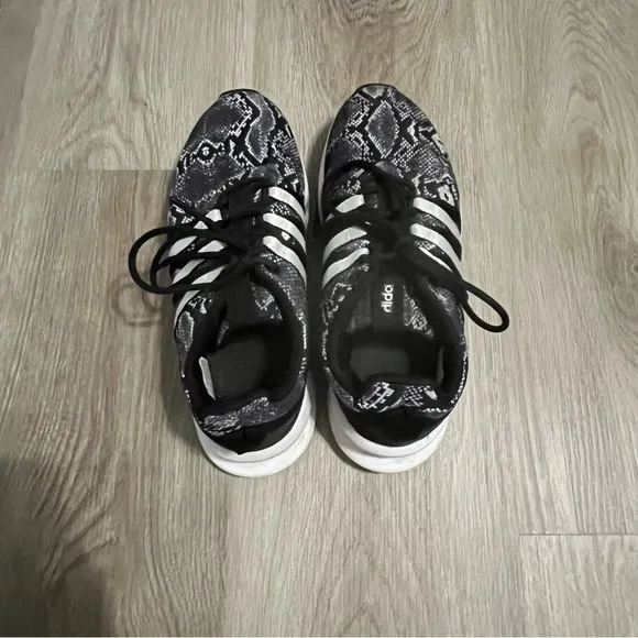 Women's Adidas Black &amp; White Snake Print Patterned Running Shoes