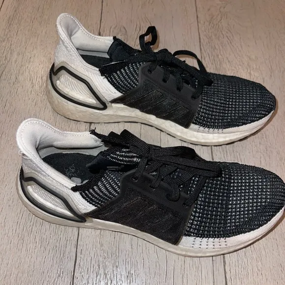 Women’s Adidas Ultraboost black size 8 1/2