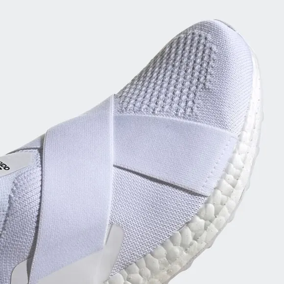 WOMEN'S adidas UltraBoost DNA Cloud White H02815