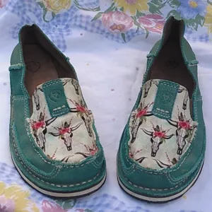 Women's Ariat Cruisers Teal cow skull shoes size  💥 6.5 *** 💥
