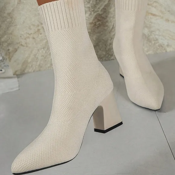 Women's Casual Pointed Toe Western Embroidery Winter Fashion Boots With Sweater