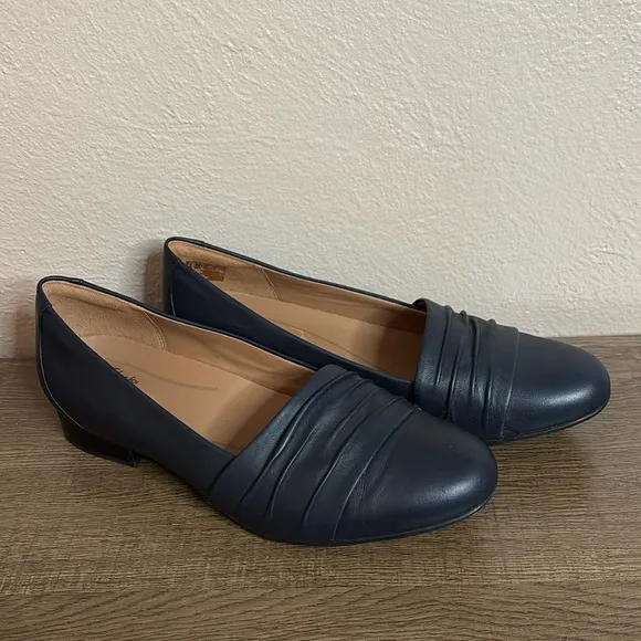 Women’s Clarks Unstructured Un Blush Vibe Ballet Flat, Size 11M, Navy Blue