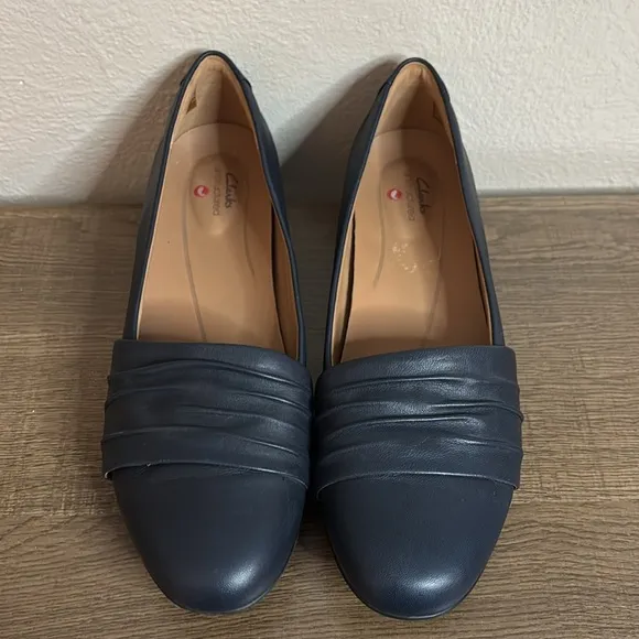 Women’s Clarks Unstructured Un Blush Vibe Ballet Flat, Size 11M, Navy Blue