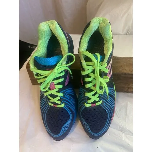 Women's New‎ Balance 790 V3 Peacoat Running Shoes- Size 10- Excellent Condition