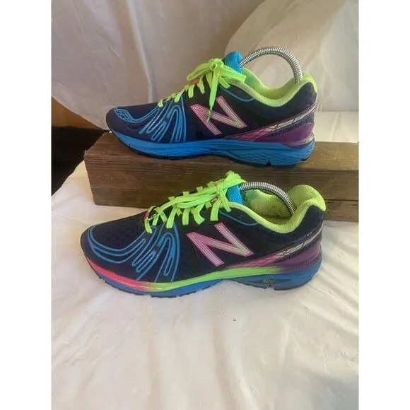 Women's New‎ Balance 790 V3 Peacoat Running Shoes- Size 10- Excellent Condition