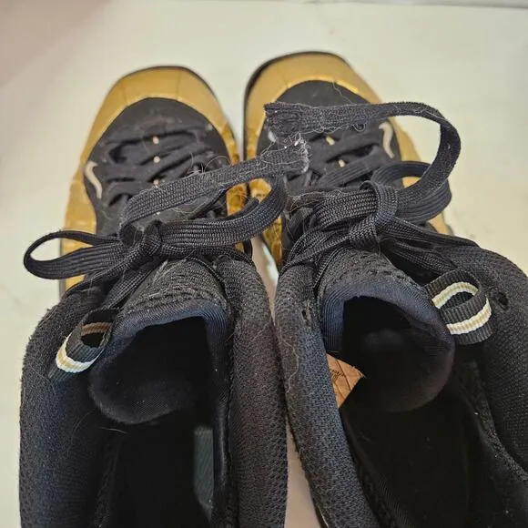 Youth/Young Men Nike Shoes Size 6.5Y