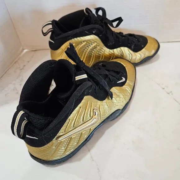 Youth/Young Men Nike Shoes Size 6.5Y