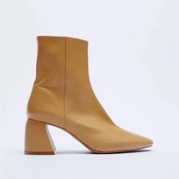 Zara Camel Leather Chunk Heel Ankle Booties | Size 10